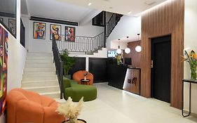 Le M Hotel